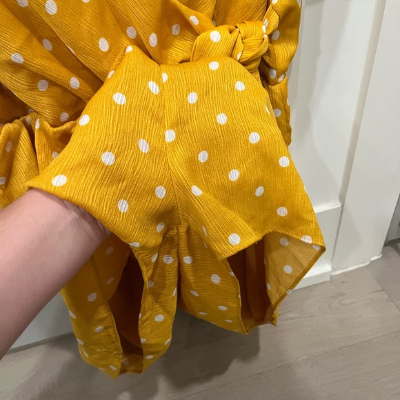 Yellow poka-dot romper - Picture 4 of 6